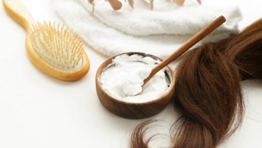 Understanding the Oiliness of Hair and How to Manage It